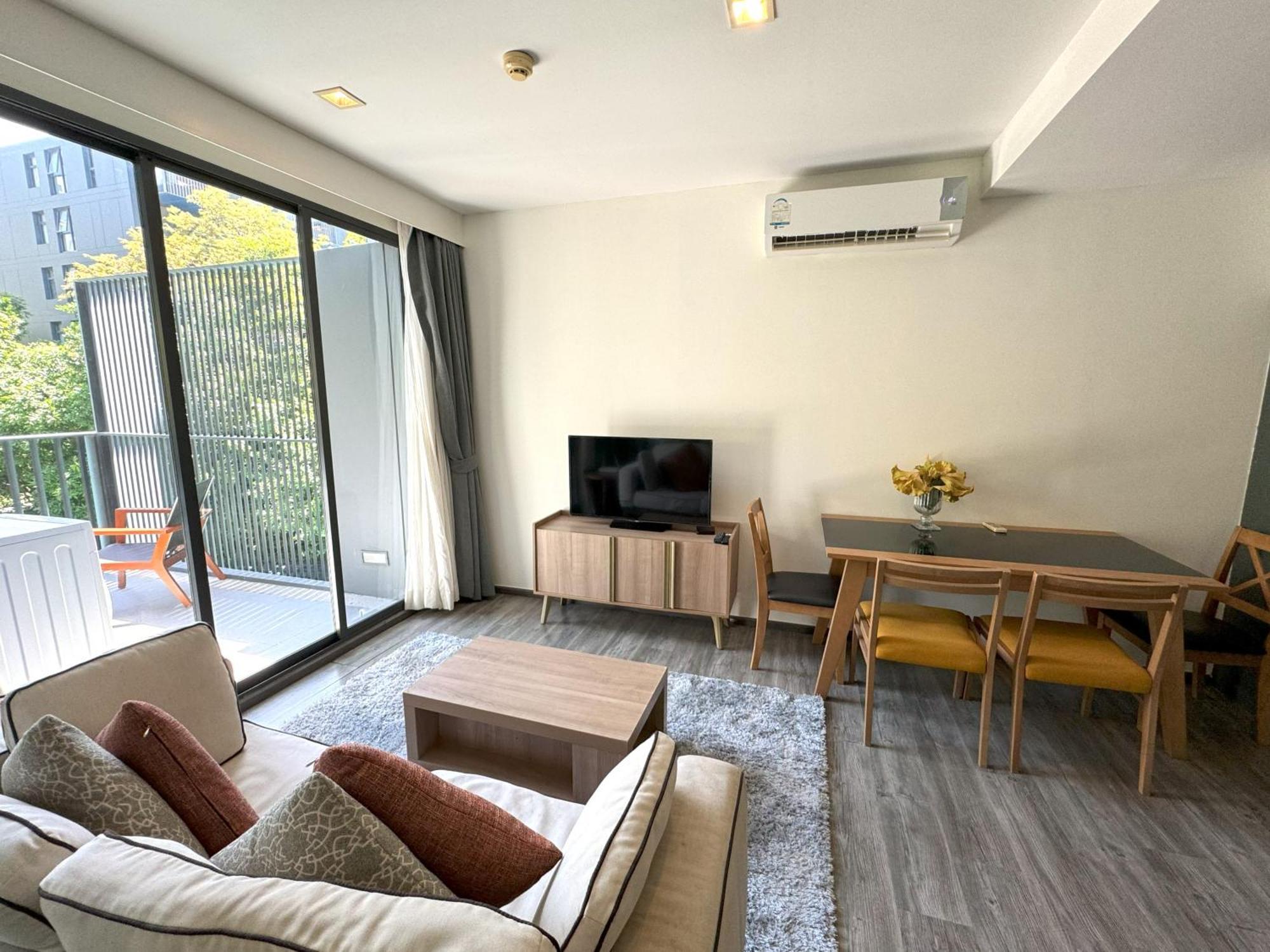 The Deck Condominium By Lofty Patong Luaran gambar
