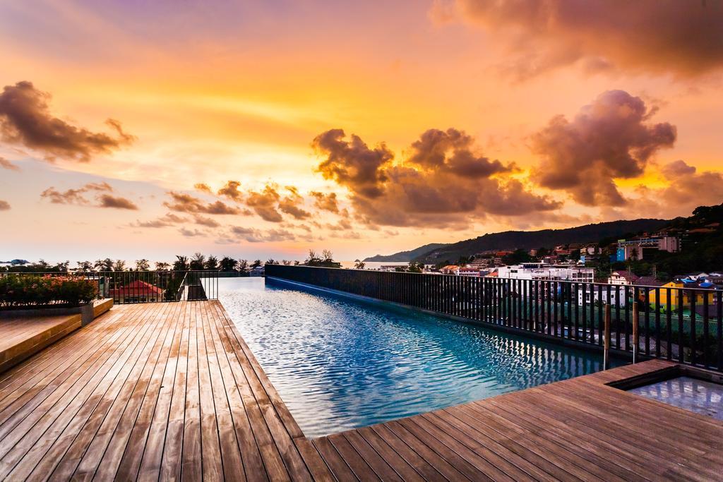 The Deck Condominium By Lofty Patong Luaran gambar